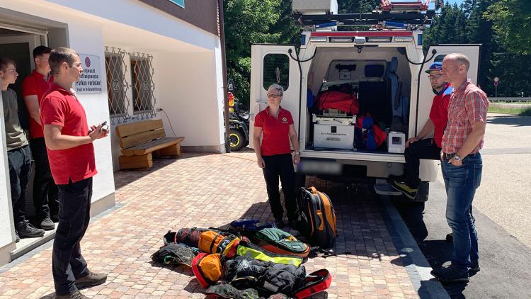 Timm Kern absolviert Praktikum bei der Bergwacht in Baiersbronn-Obertal